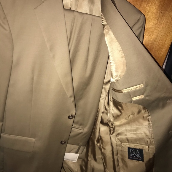 Tan suit Jos A bank (not slim fit) - Picture 3 of 5